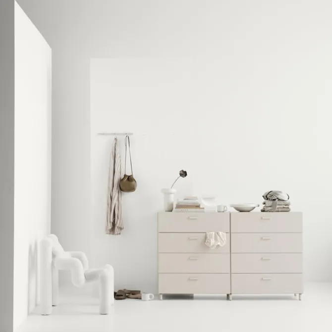 Relief Chest of Drawers Wide Legs