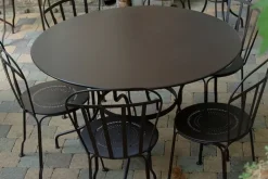Romane Table - Rundt