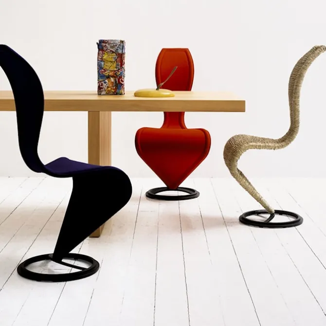 S Chair