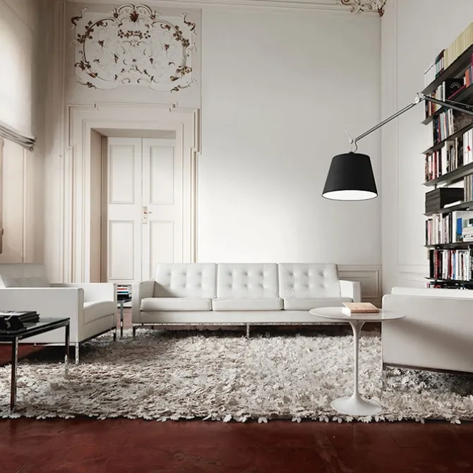 Saarinen Oval Sidebord White