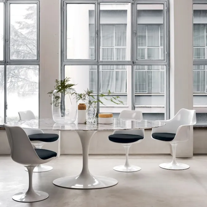 Saarinen Round spisebord Ø 107 cm Black