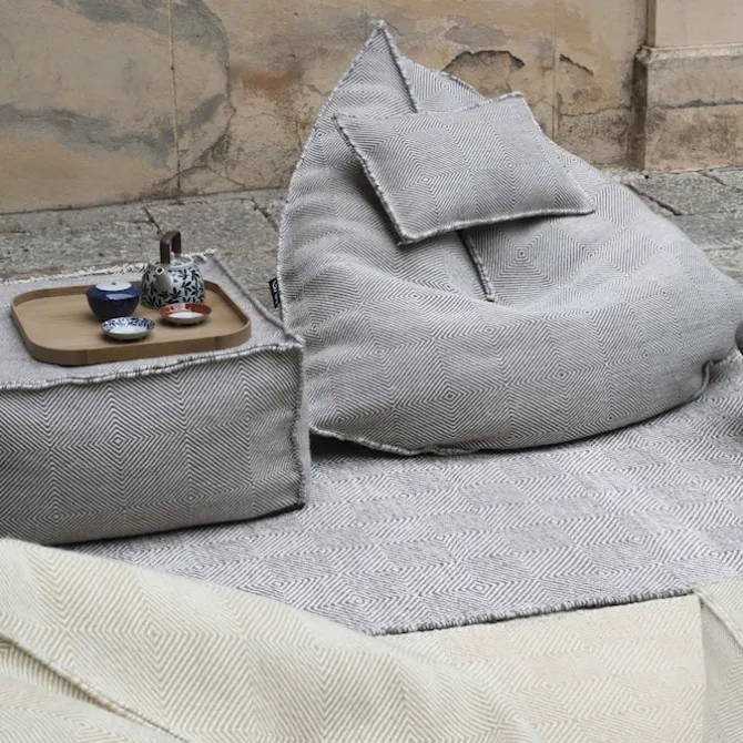 Sail Pouf