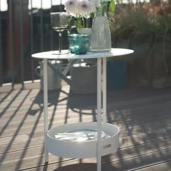 Salsa Pedestal Table