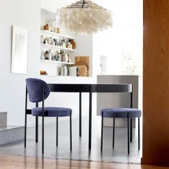 Serie 430 Table Black