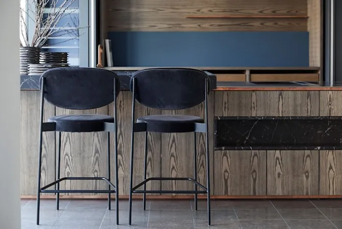 Series 430 Bar Stool