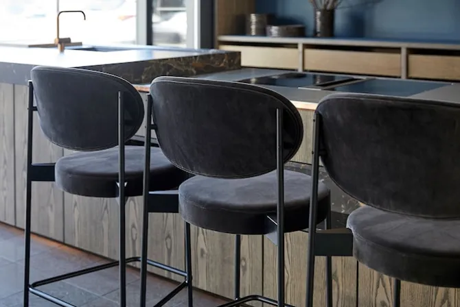 Series 430 Bar Stool