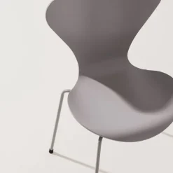 Series 7 stol 3107 bøkfiner stålunderstell sølvgrå