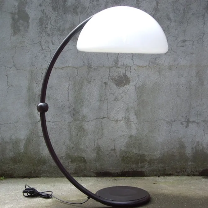 Serpentine Floor Lamp