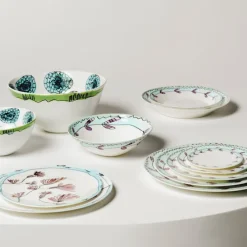 Serving Plate Camelia Aubergine