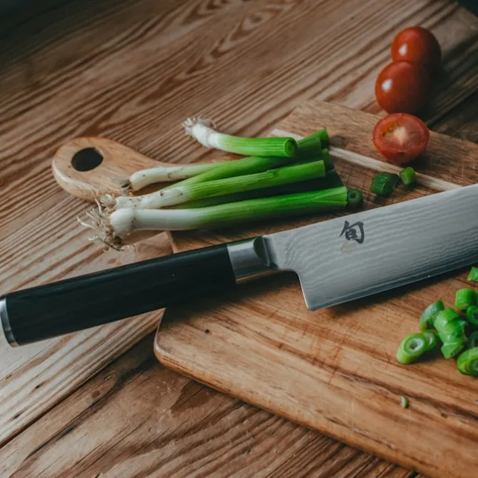 Shun Classic Gyuto Kokkekniv 20 cm
