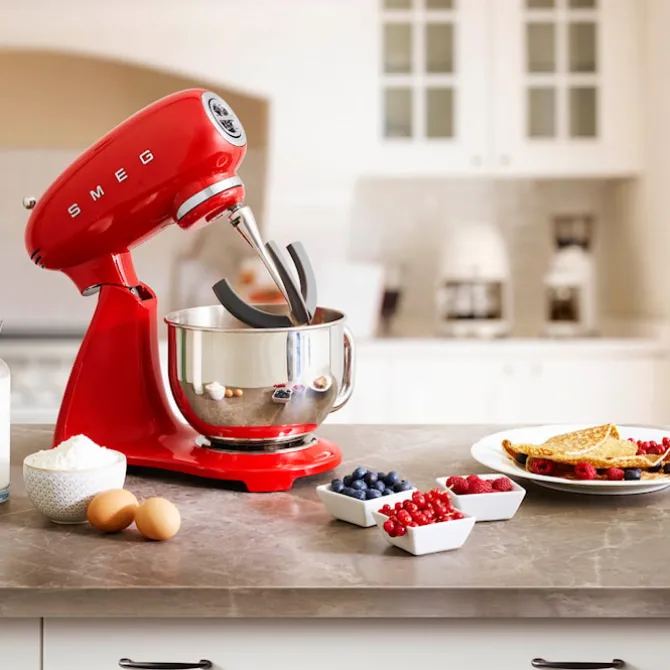 Smeg Stand Mixer Full Color Red