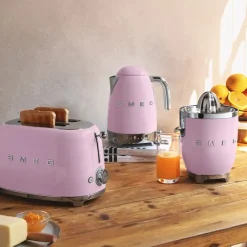 Smeg Variable Temperature Kettle Pink