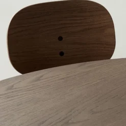 Snaregade ovalt spisebord