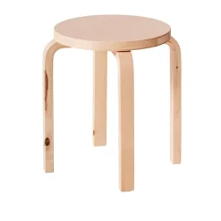 Spesialutgave av Stool E60 Wild Birch, signert Formafantasma