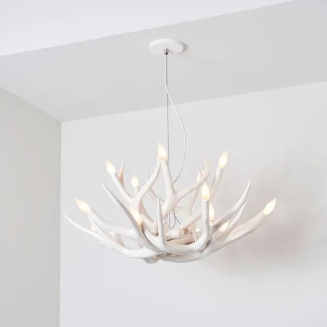 Superordinate Chandelier 10 Antlers