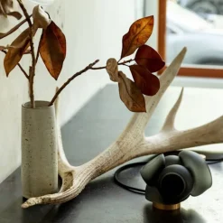 100t table lamp
