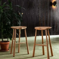 Taper Stool Bar