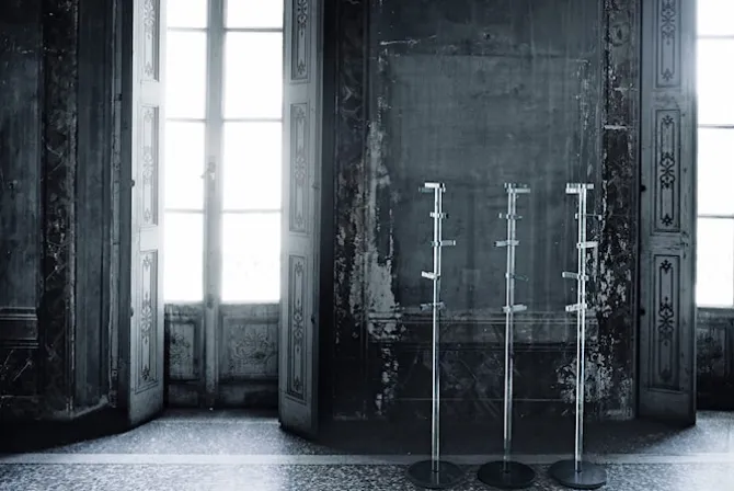 Telegrafo Coat Stand