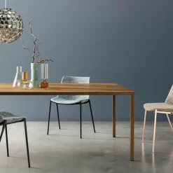 Tense Material Table Carbonized Wood