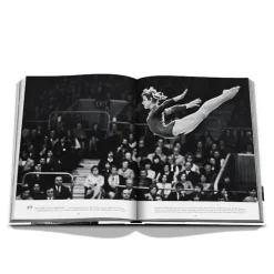 The Last Heroes: 100 Moments Of Olympics Legend