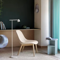 Tip Floor Lamp