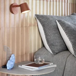 Tip Wall Lamp