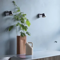 Tip Wall Lamp