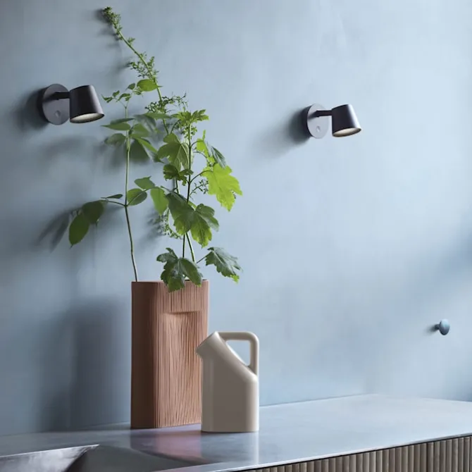 Tip Wall Lamp