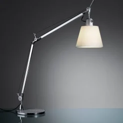 Tolomeo BasculMaurene Skrivebordslampe