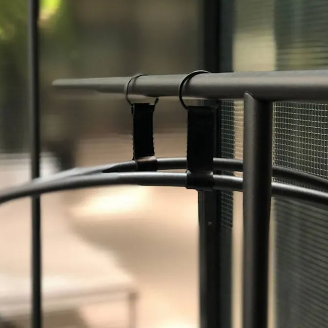 Tonbo Coat Hanger
