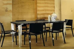 Top Top Dining Table