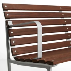 Traverse loungebenk med armlener