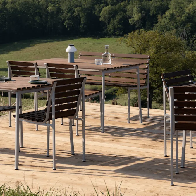Traverse spisegruppe med bord 140cm & 4 stoler