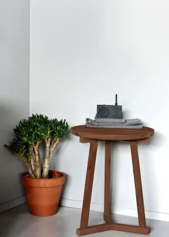 Tripod Sidebord