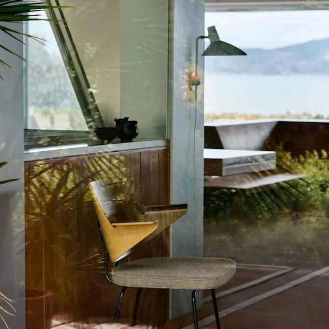 Tripod Wall Lamp HM12