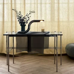 TS skrivebord svart