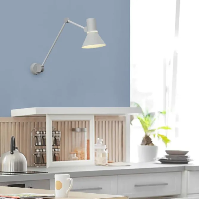 Type 80 W3 Wall Lamp