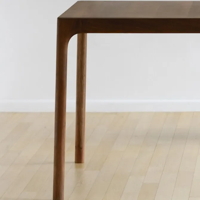Unna Table