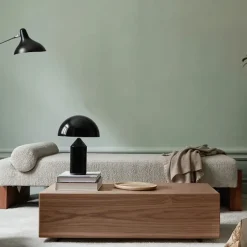 V Daybed