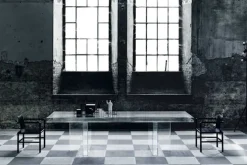 Verglas Table