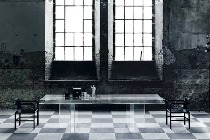 Verglas Table