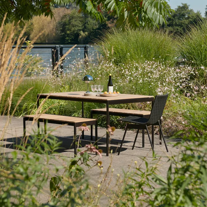 Ville Bench AV27
