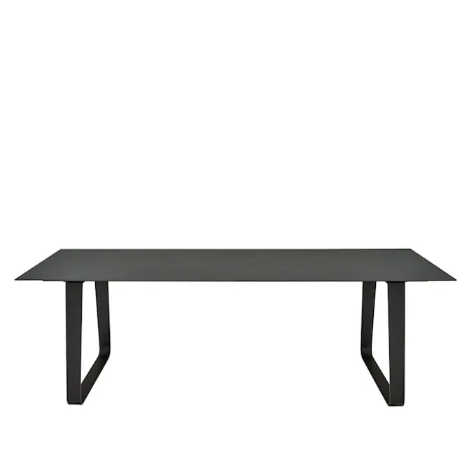 Vilna Dining Table