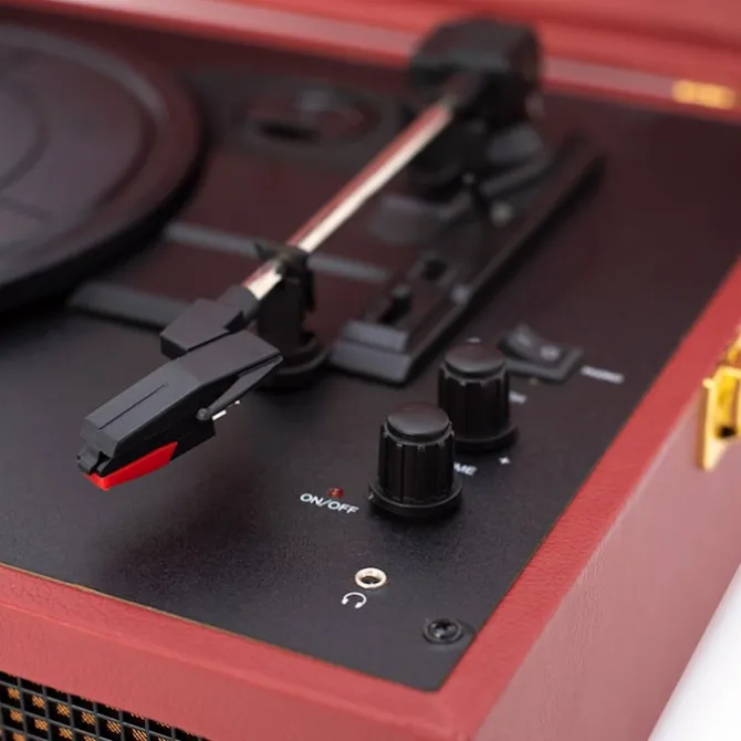 Voyager - Burgundy Red Bluetooth