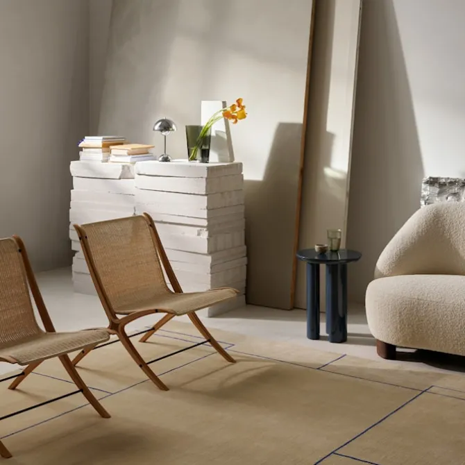 X Lounge Chair HM10
