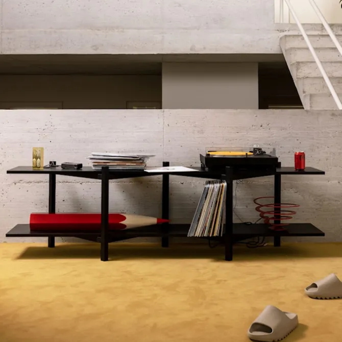 Zig Zag Shelf Media
